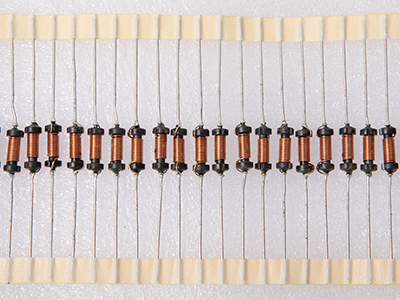 Inductancia fija axial