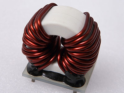 Choques de modo común, serie TCC
